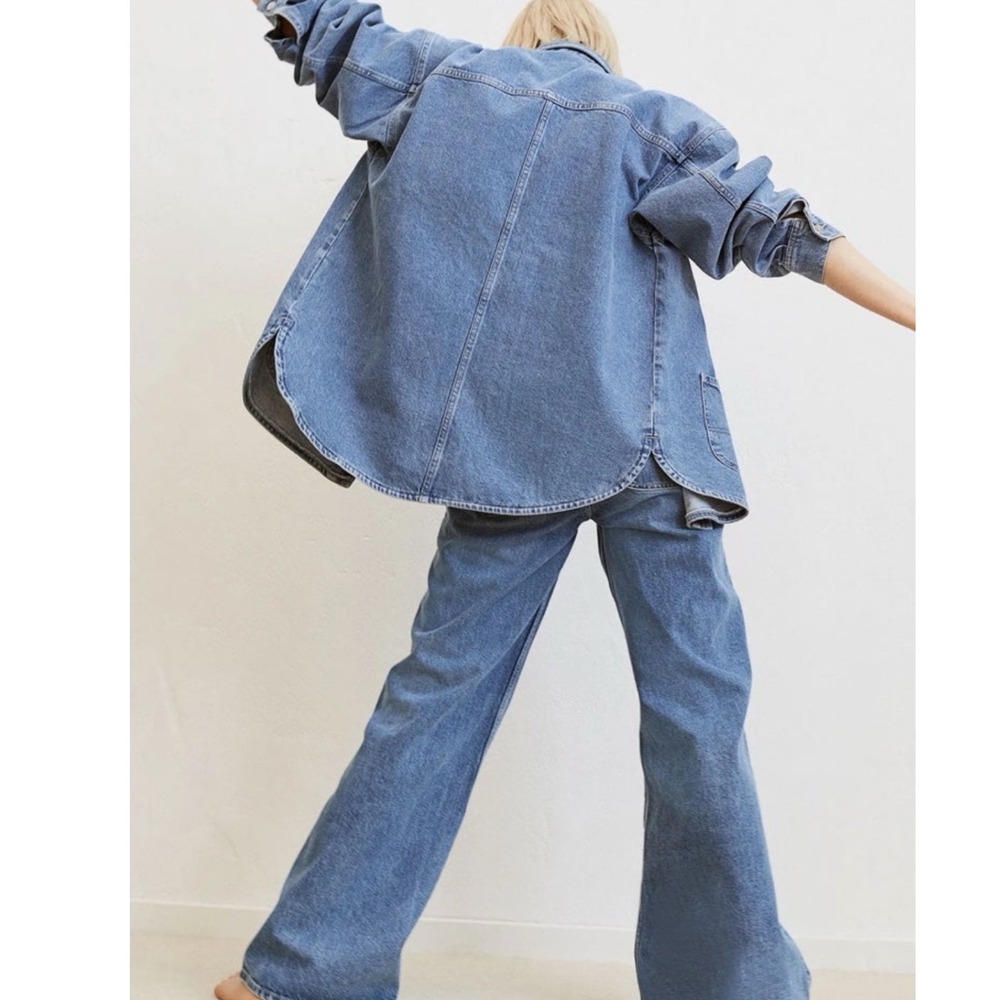 Lee x H&M 90s Wide Leg Ultra High Waisted Medium Wash Denim Jeans US 4 NEW - Picture 3 of 7